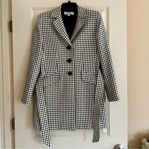 Le Suit Coat